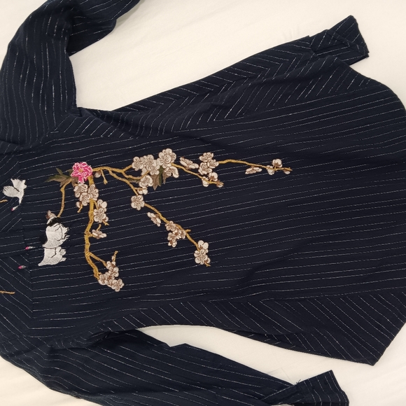 COMO NO? Woman's Button Down Navy with Embroidery - Picture 2 of 7